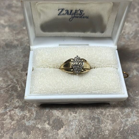 Vintage dinner ring in its original box - Picture 1 of 6